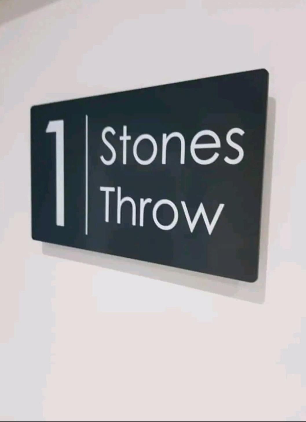 Stones Throw Apartment สการ์โบโรห์ ภายนอก รูปภาพ