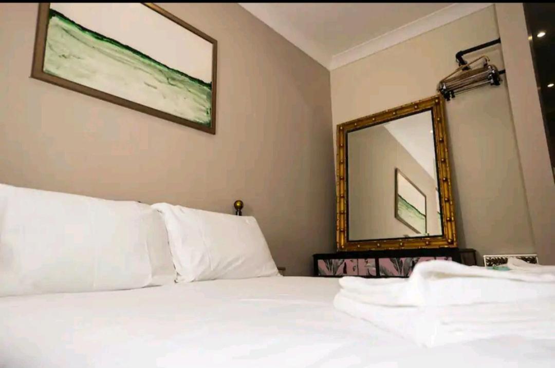 Stones Throw Apartment สการ์โบโรห์ ภายนอก รูปภาพ